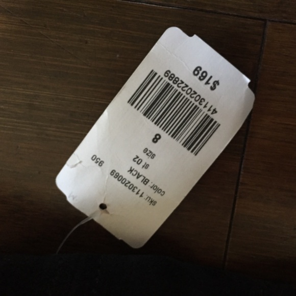 Danier leather skirt - Picture 2 of 4